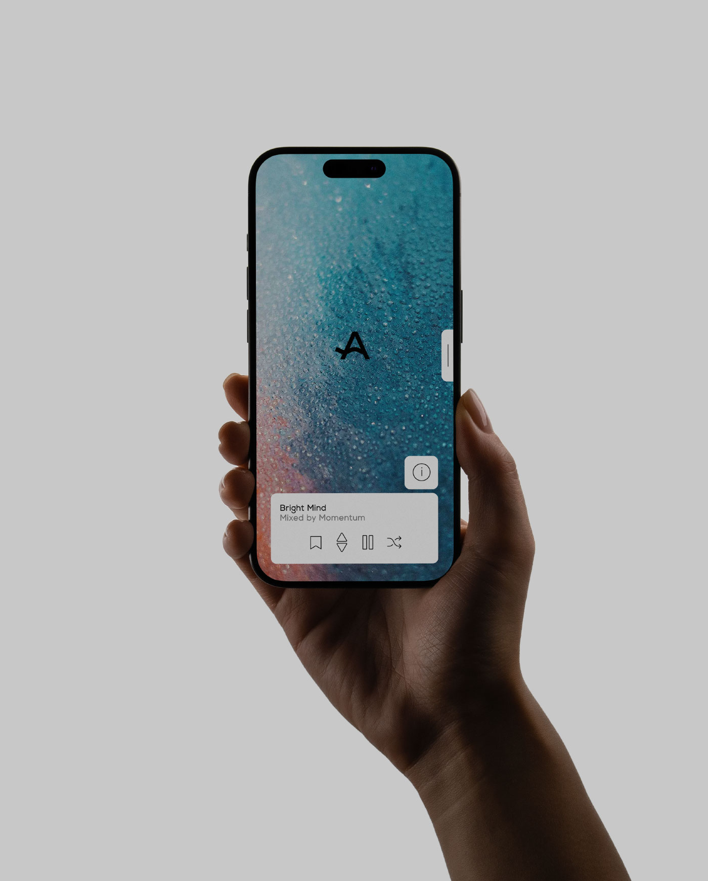 antless_phone-in-hand_1400x1740@2x