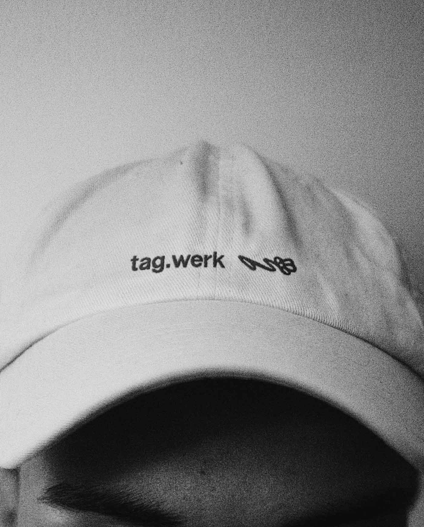 rad-bag_logo-gif-14_1400x1740@2x