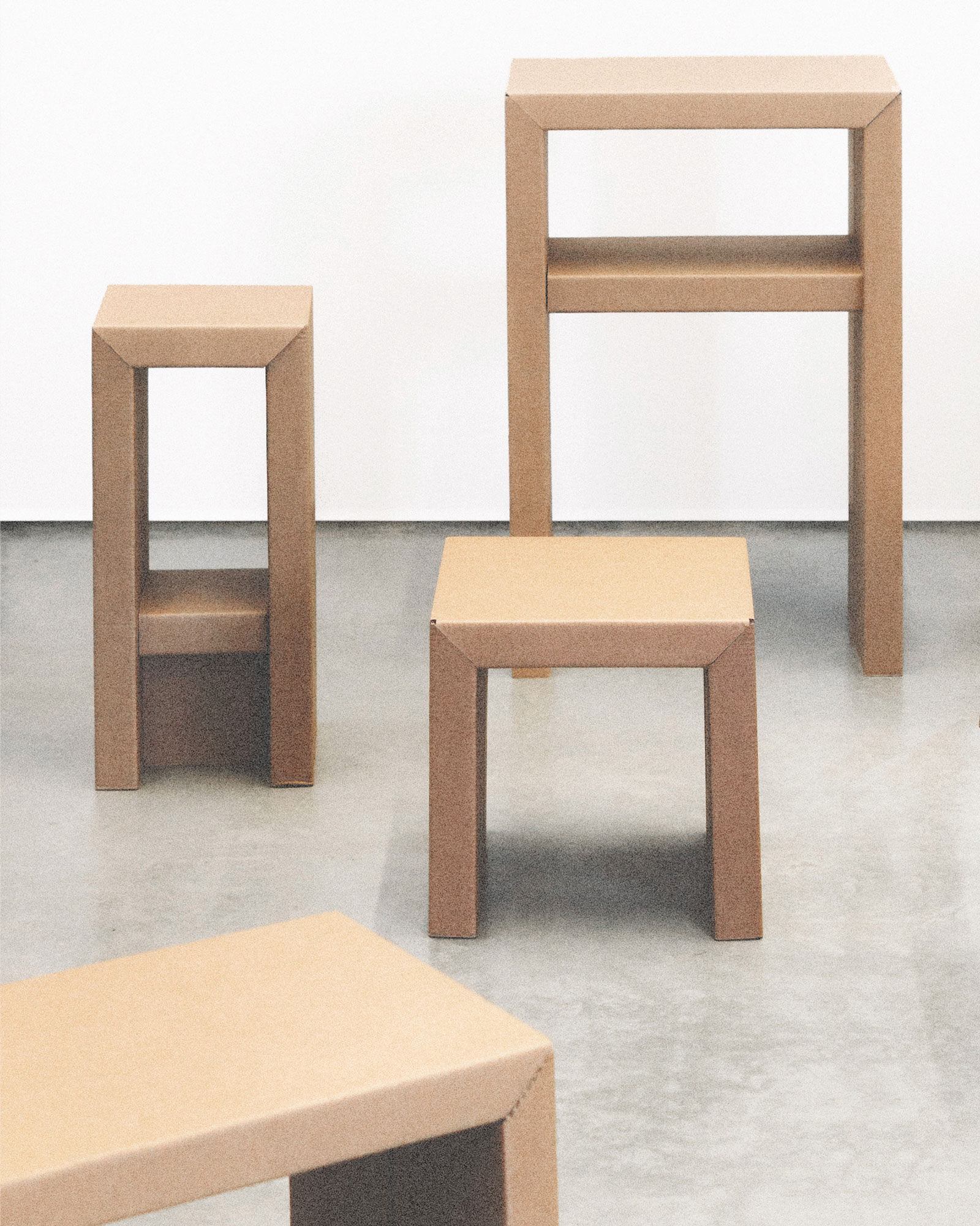 rawty_photography_cardboard-furniture-02