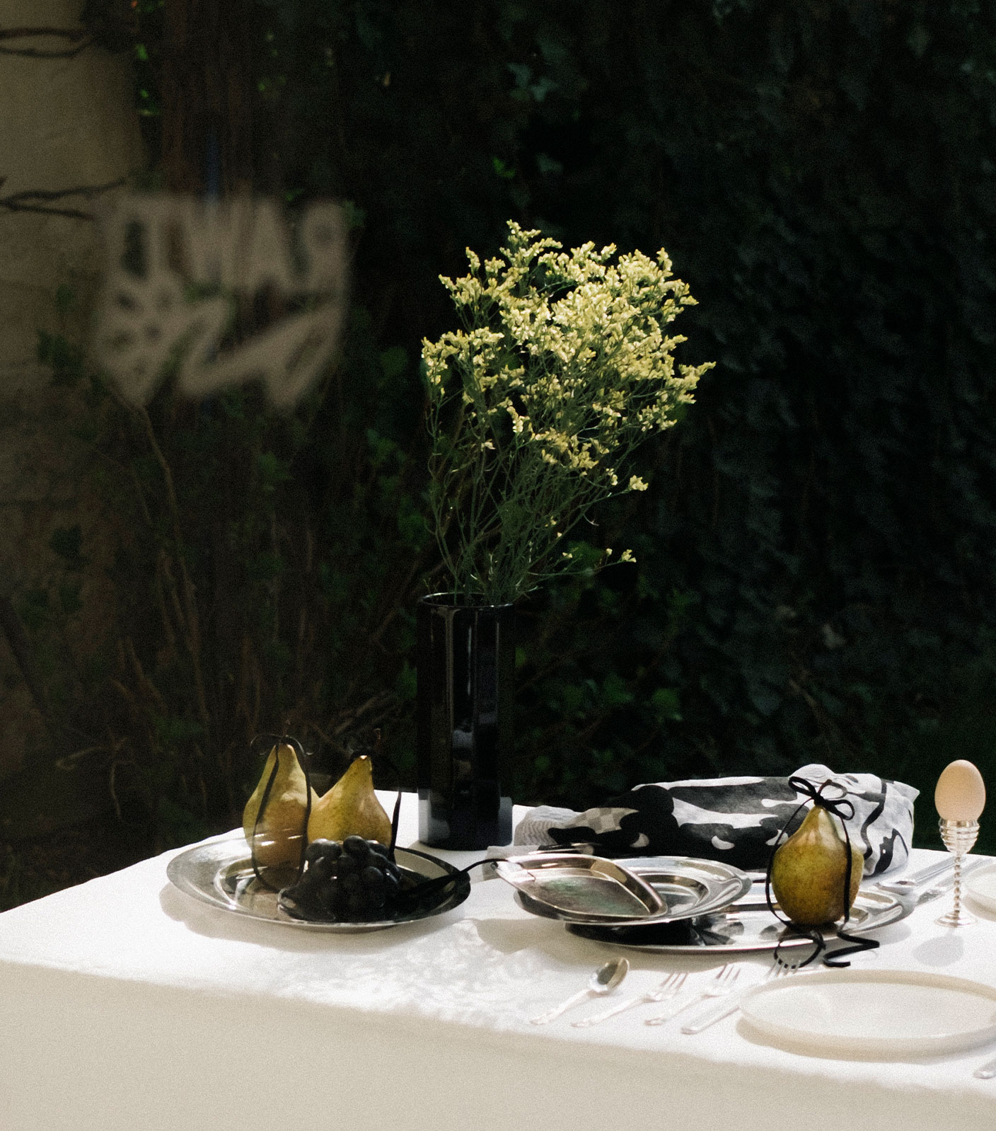 rawty_tea-towel_table-outside@2x